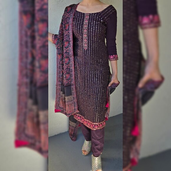 Purple and Pink Patterned Indian Suit NEGOTIABLE - Picture 1 of 5